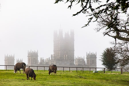 Highclere Castle in de mist